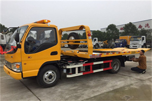 怀远哪里有拖车服务